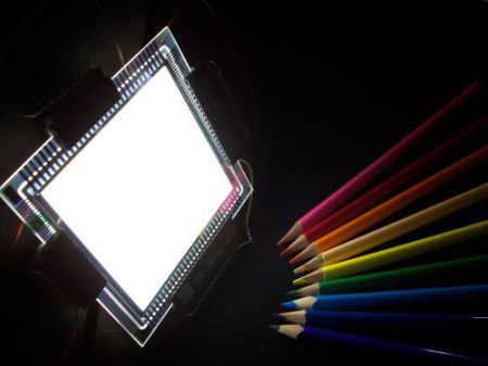 研究发现：OLED可在较低电压下具有高亮度
