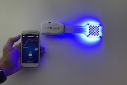 LED嵌入式绷带可通过蓝光治愈慢性创面